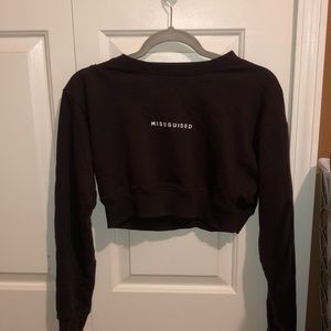 Cropped crew neck